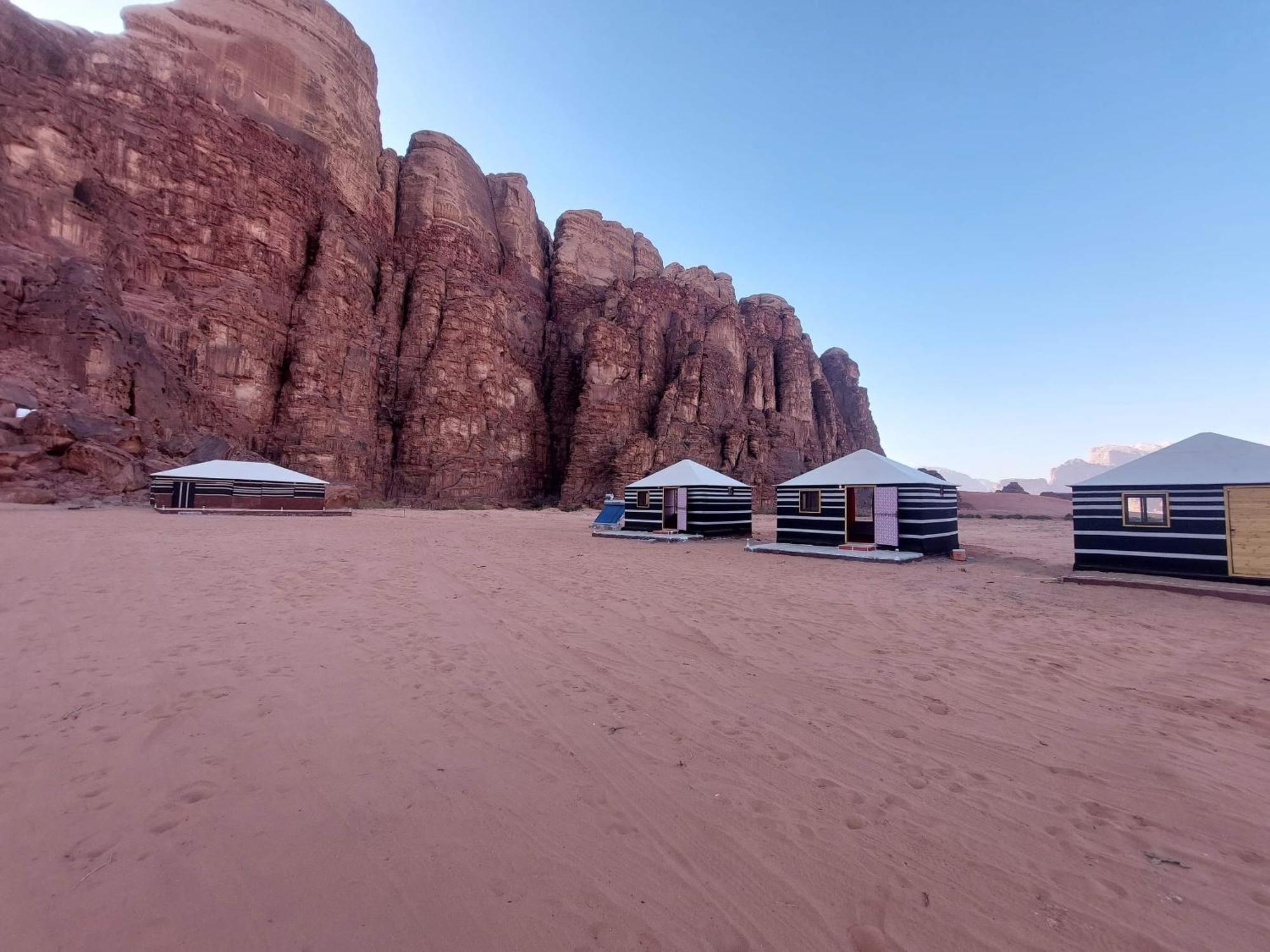 Safari Wadi Rum , Camp&tour Bagian luar foto